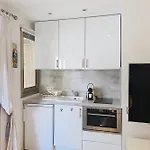Ahc - Fleuries2 - Grand Studio Terrasse